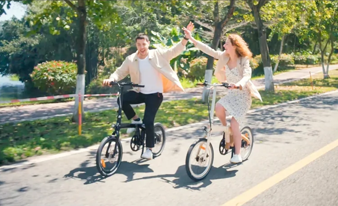 The Ultimate Lightweight Experience: A Comprehensive Review of the ADO Air Carbon Electric Bike